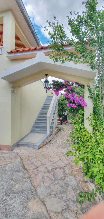 Apartmani Maja Kanica Рогозница Экстерьер фото